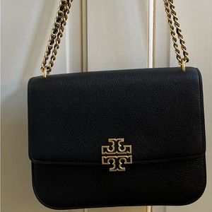 Tory Burch Authentic Britten Medium Adjustable Shoulder Bag. Excellent condition